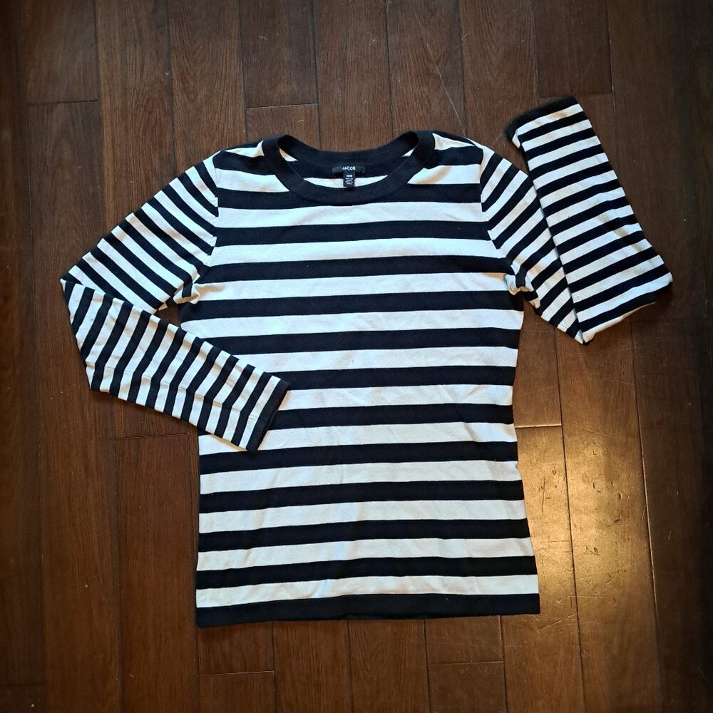 Jacob - longsleeve T - Size M